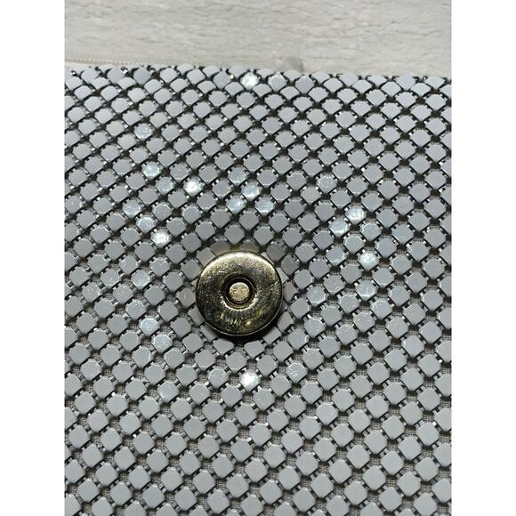 Vintage TF Tiger Metallic Purse Clutch White & Gold Art Deco Shoulder Chain - Picture 5 of 11